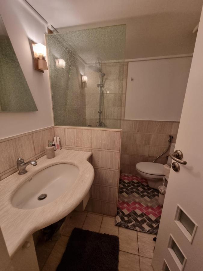 Arman Group Apartment Athena Bagian luar foto
